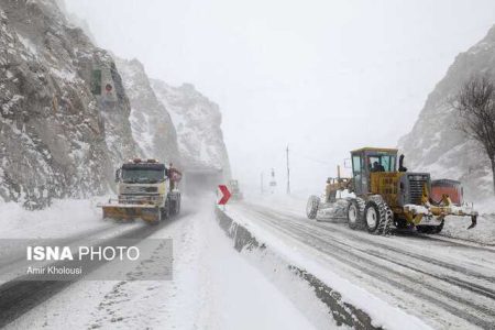 برف ۲۰ محور روستایی در آذربایجان‌غربی را مسدود کرد