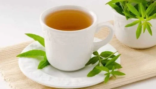 طرز تهیه دمنوش به لیمو برای لاغری