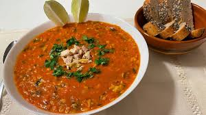 طرز تهیه سوپ جو قرمز بدون مرغ چگونه است؟