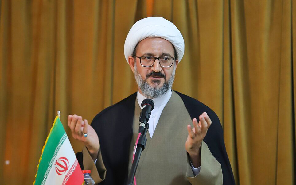 حوزه باید مدل زیست فقیهانه را با پشتوانه فکری برای نسل جدید تبیین کند