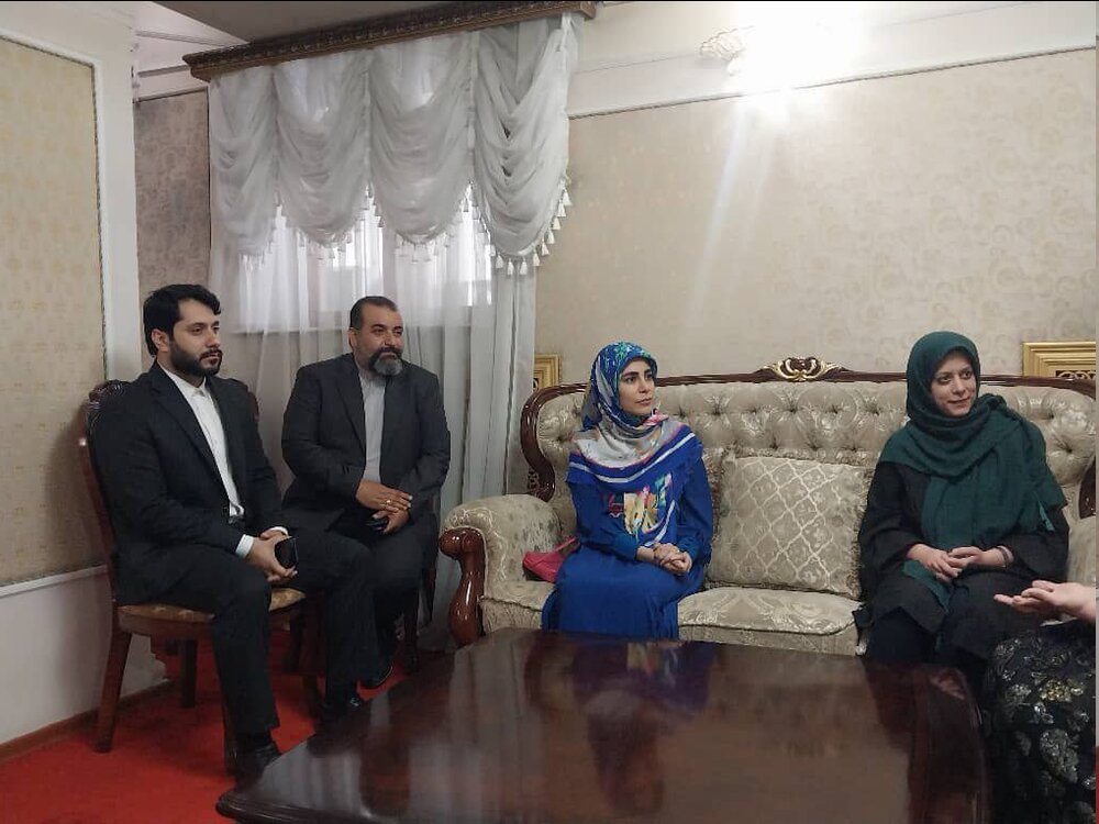 وزیر فرهنگ معاون امور هنری وزیر فرهنگ وارد تاجیکستان شد