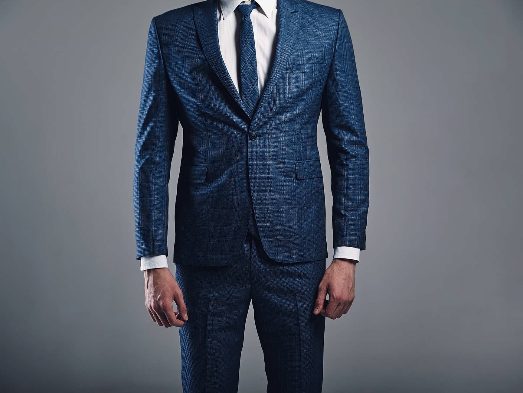 چگونه کراوات مناسب برای کت و شلوار رسمی انتخاب کنیم؟